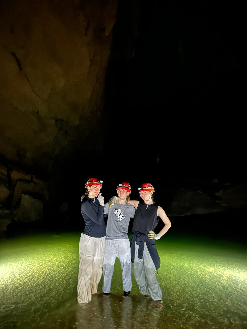 Tour 2 Ngày 1 Đêm Phong Nha: Nên Chọn Cắm Trại Hang E hay Khám Phá 3 Hang? 3 Khám phá Cửa Sau Hang Tối, tour AB-DEG2, Thung Lũng Sinh Tồn Phong Nha